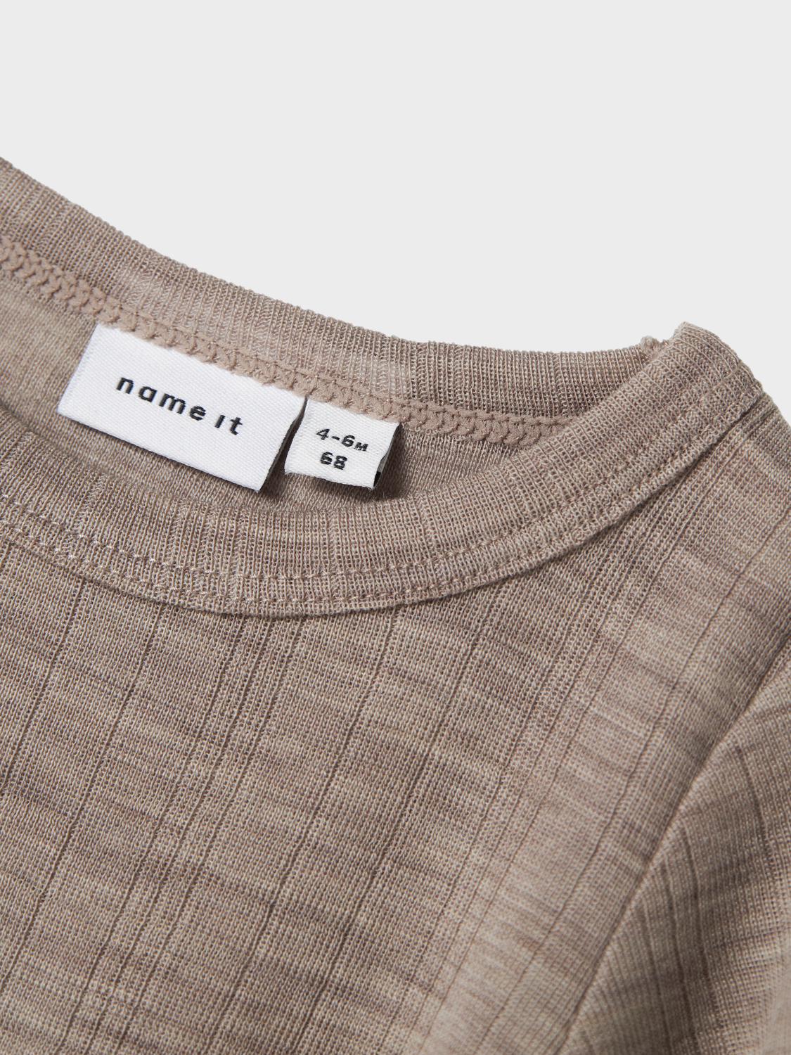 model_shot-front_full